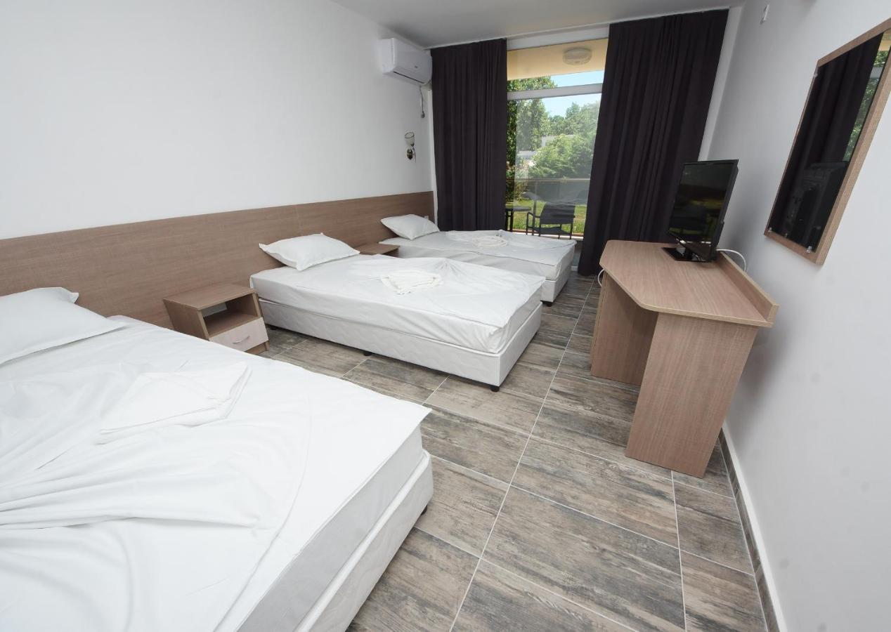 Hotel Neva Kiten  Eksteriør bilde